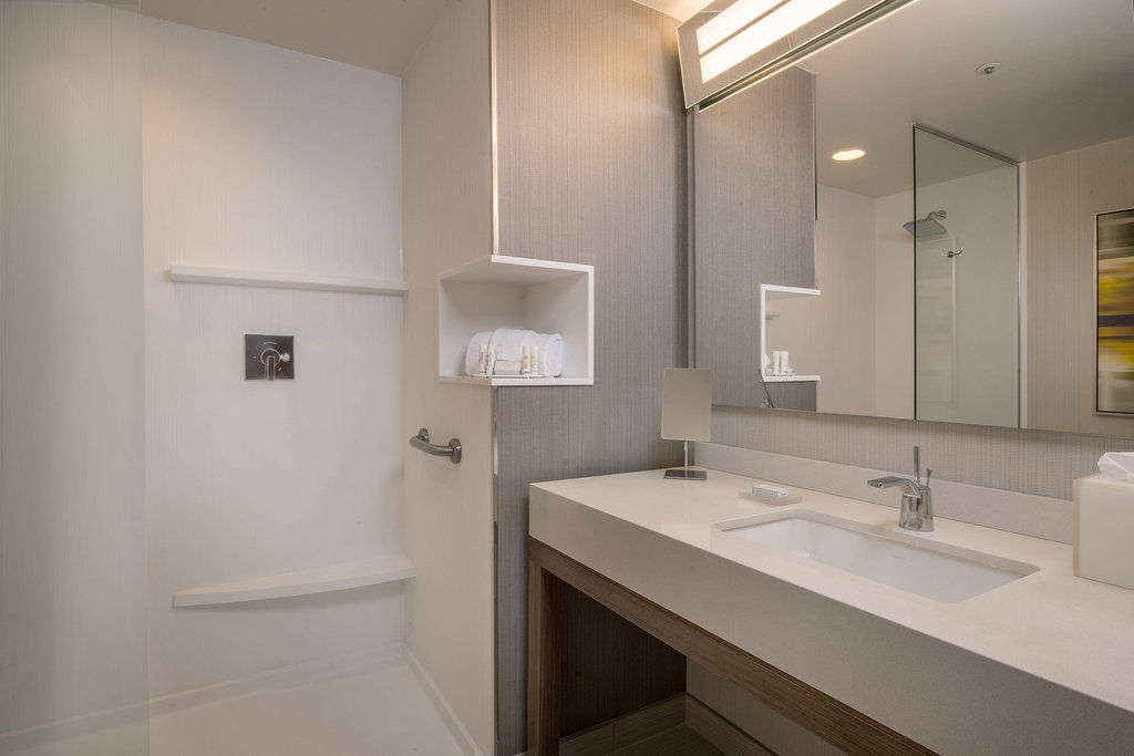 Hotel Courtyard By Marriott Albion Esterno foto